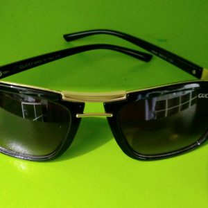 ลดราคาสินค้าตัวโชว์ มีตำหนิ <Gucci>