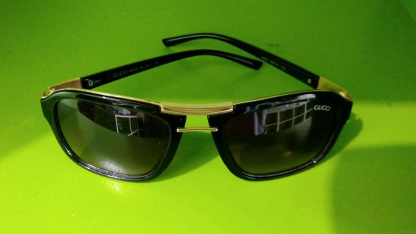 ลดราคาสินค้าตัวโชว์ มีตำหนิ <Gucci>