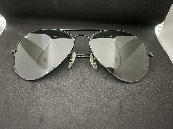 ลดราคาสินค้าตัวโชว์ มีตำหนิ (RayBan)